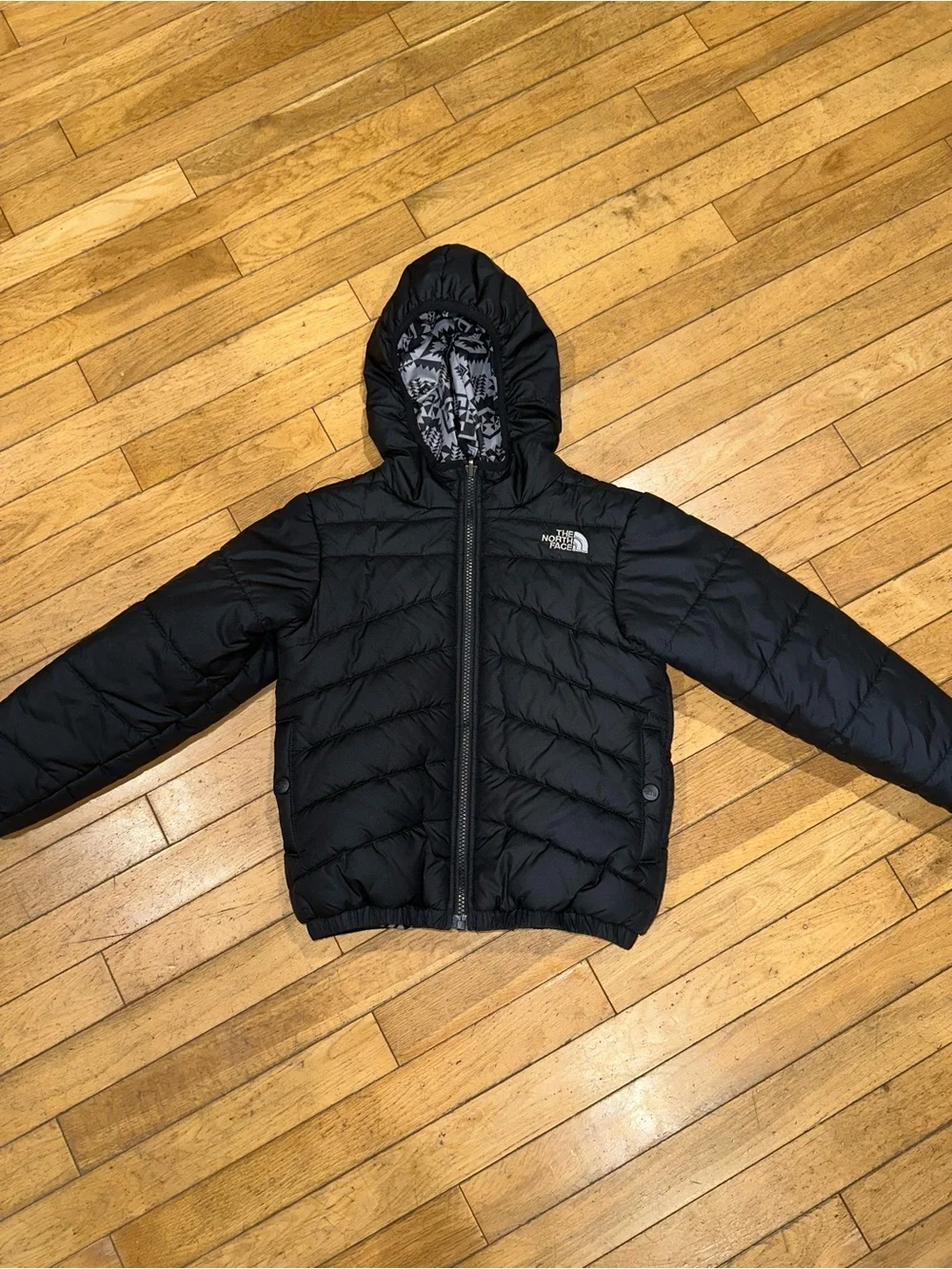 Boy’s the north face Reversible jacket zip hood